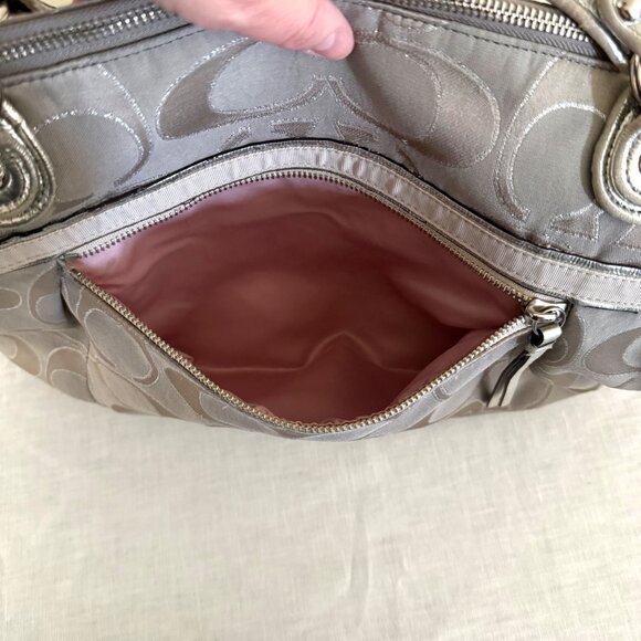 Y2K Coach Signature Poppy Gray Silver Tote Bag Purse Zip Closure Shoulder Bag - Picture 7 of 12